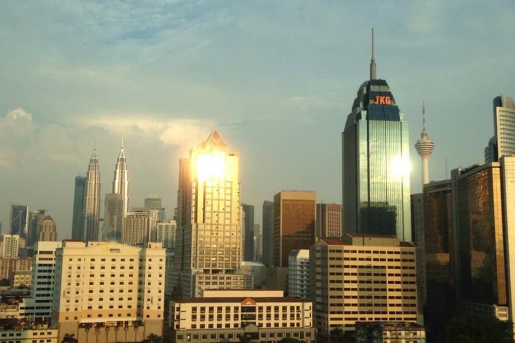 Klcc Regalia Suites Infinity Pool Kuala Lumpur Ngoại thất bức ảnh