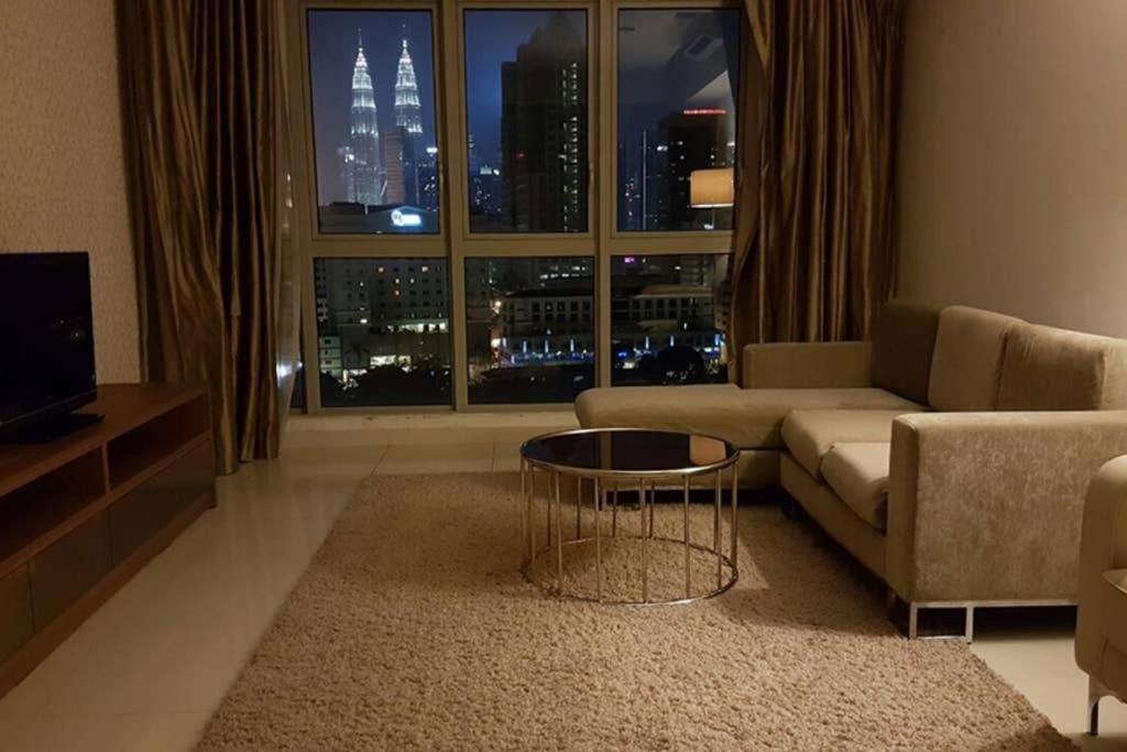 Klcc Regalia Suites Infinity Pool Kuala Lumpur Ngoại thất bức ảnh