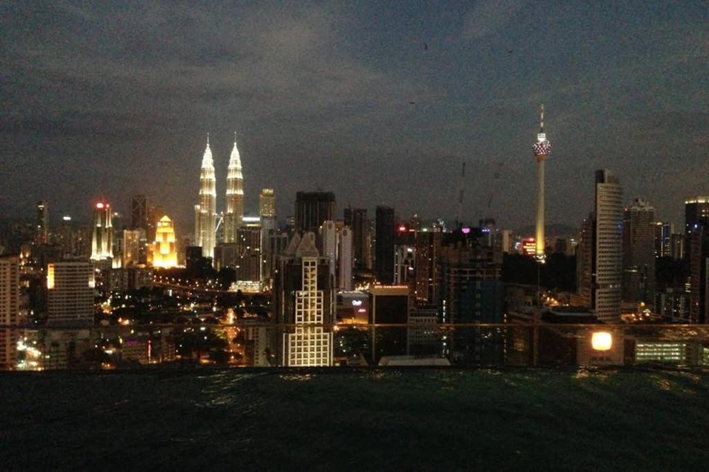 Klcc Regalia Suites Infinity Pool Kuala Lumpur Ngoại thất bức ảnh