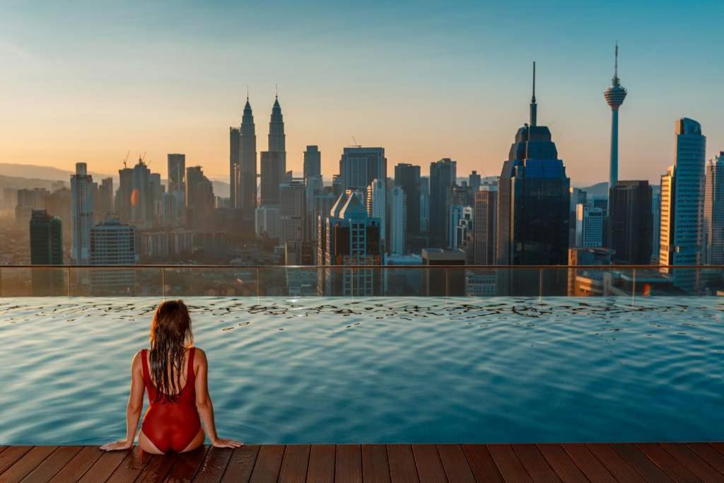 Klcc Regalia Suites Infinity Pool Kuala Lumpur Ngoại thất bức ảnh